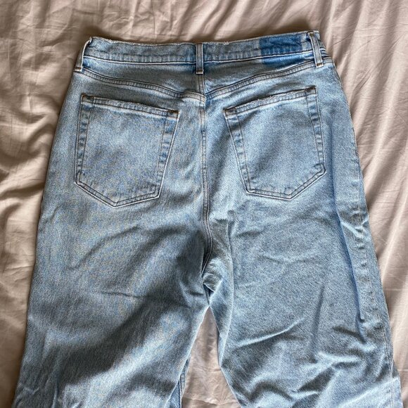 Abercrombie Curve Love Ultra High Rise 90s Straight Jean - size 32 (14) R - Picture 5 of 7